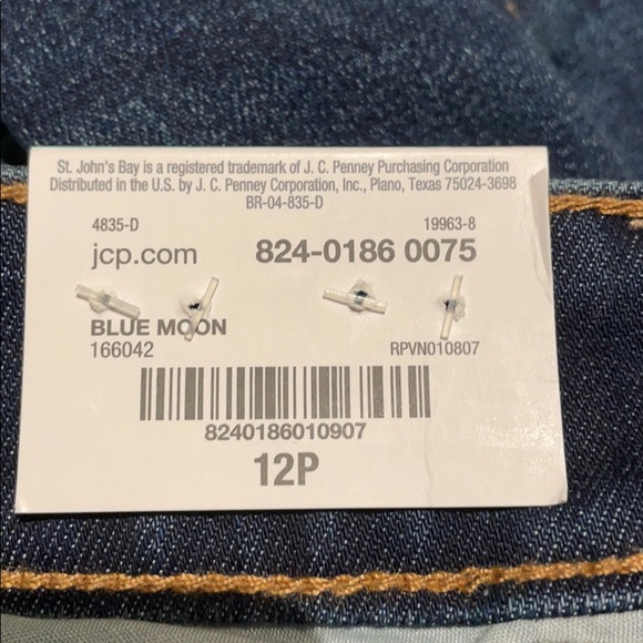 Jeans - Picture 3 of 3